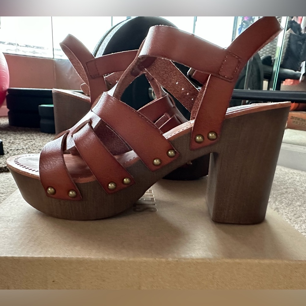 Steve Madden Sandals